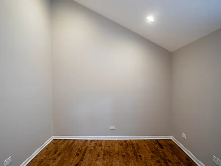 1063 N Wood St #PENTHOUSE — Photo 23
