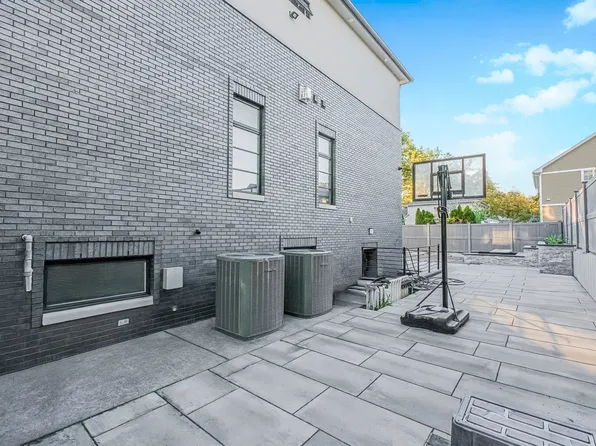 166 Providence Street image 40 of 40