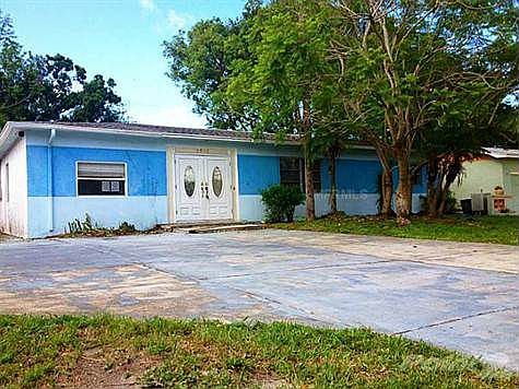 1st image of 5916 45th Ave N