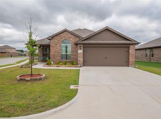 341 Clydesdale Ln, Ponder, TX 76259