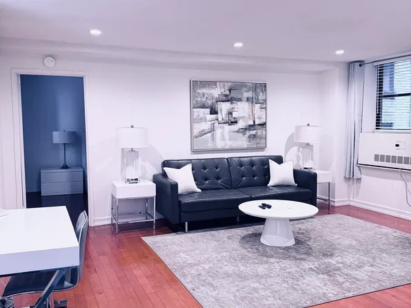 150 West 51st Street image 1 of 25