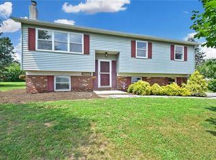 2629 Kirk St, Slatington, PA 18080