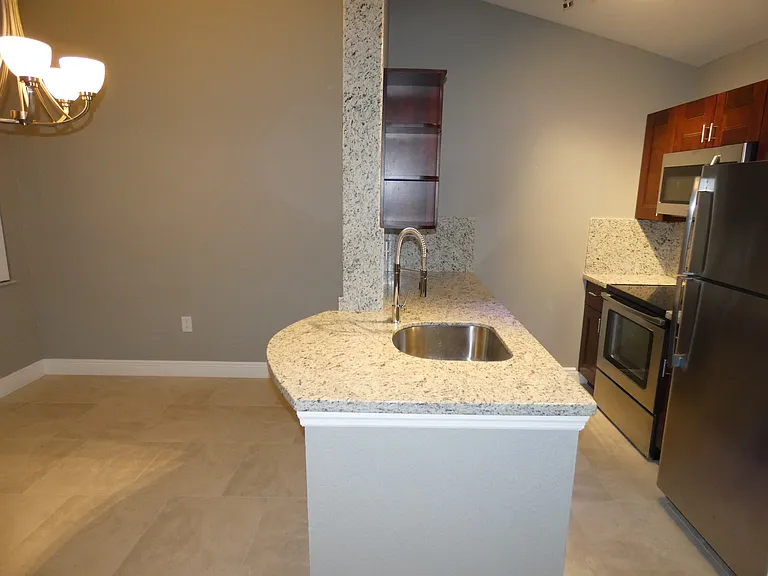 2851 N Oakland Forest Dr #309 — Photo 4
