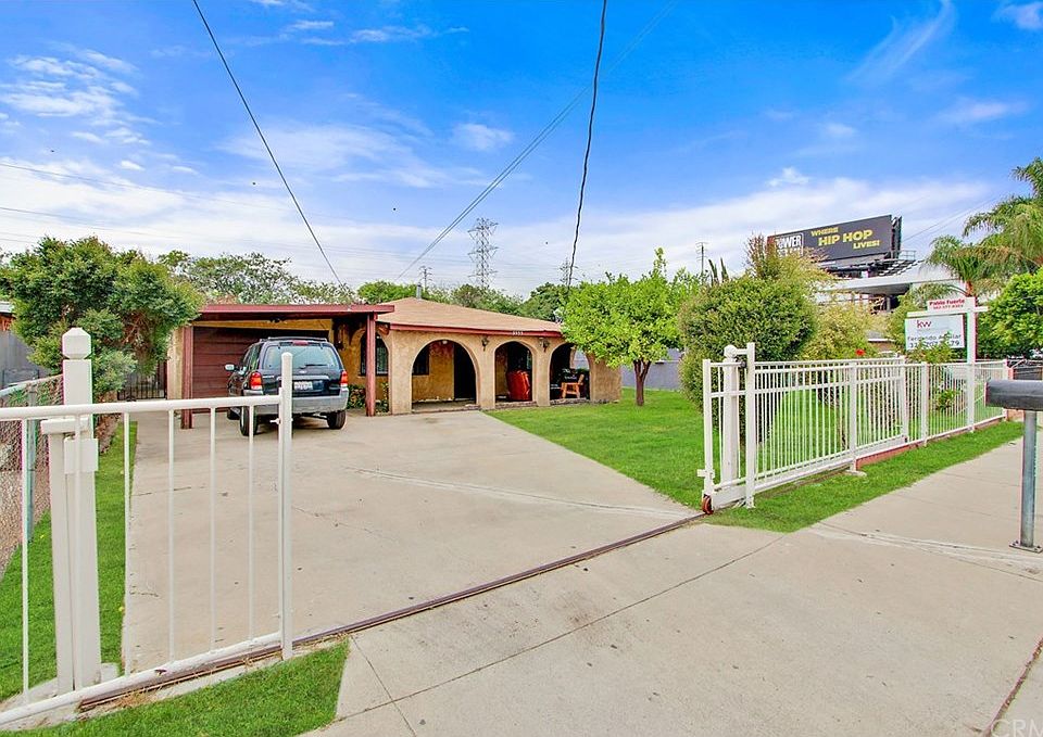 1st image of 3555 Patritti Ave