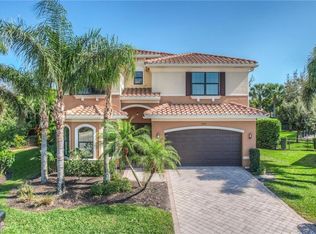 3163 Pacific Dr, Naples, FL 34119