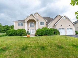 3785 Amherst Rd S, Whitehall Township, PA 18104