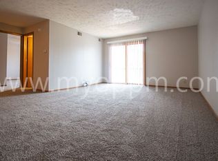 1715 N 73rd St APT 13, Omaha, NE 68114