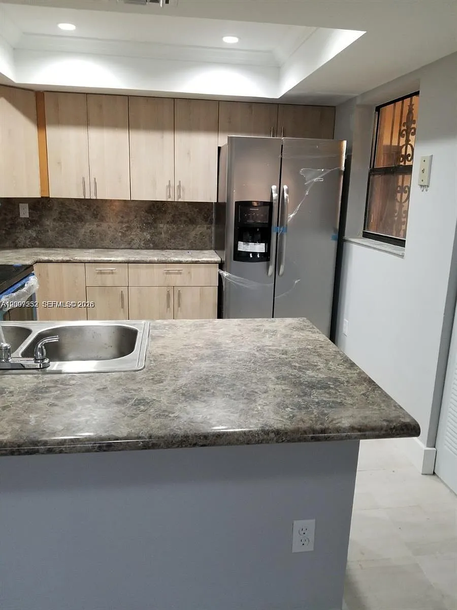 Building Photo - 10847 NW 7th St #16-22