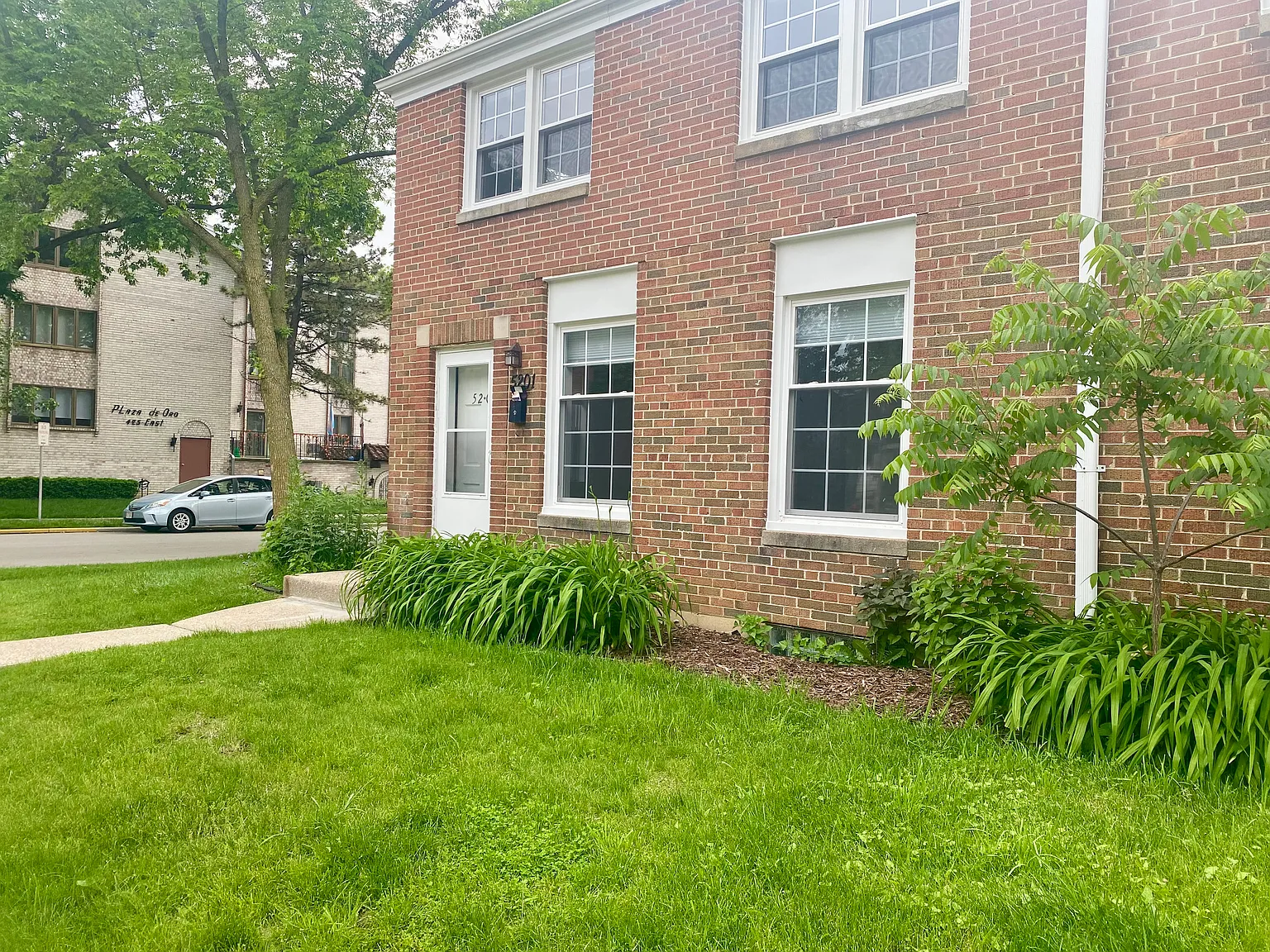 5201 N Diversey Blvd — Photo 2