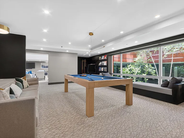 555 W 23rd St #S4K — Photo 11