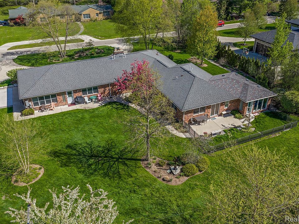 【なっお】②FB 12959 Talbot Ln, Huntington Woods, MI 48070 | MLS #20261027970