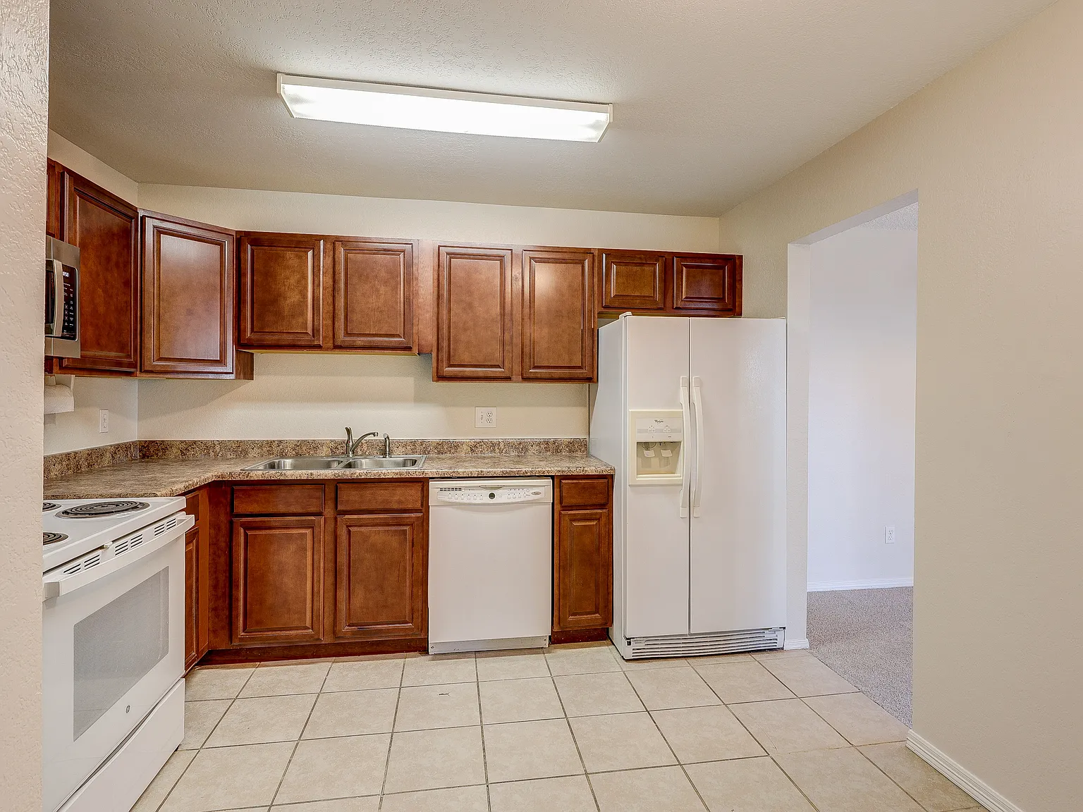 2 bed, 1.5 bath, 1234 sqft, $1,795 — Photo 3