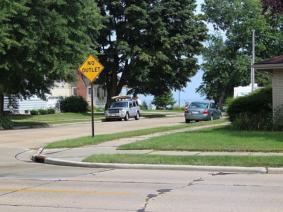 5th image of 2804 Lakeshore Dr