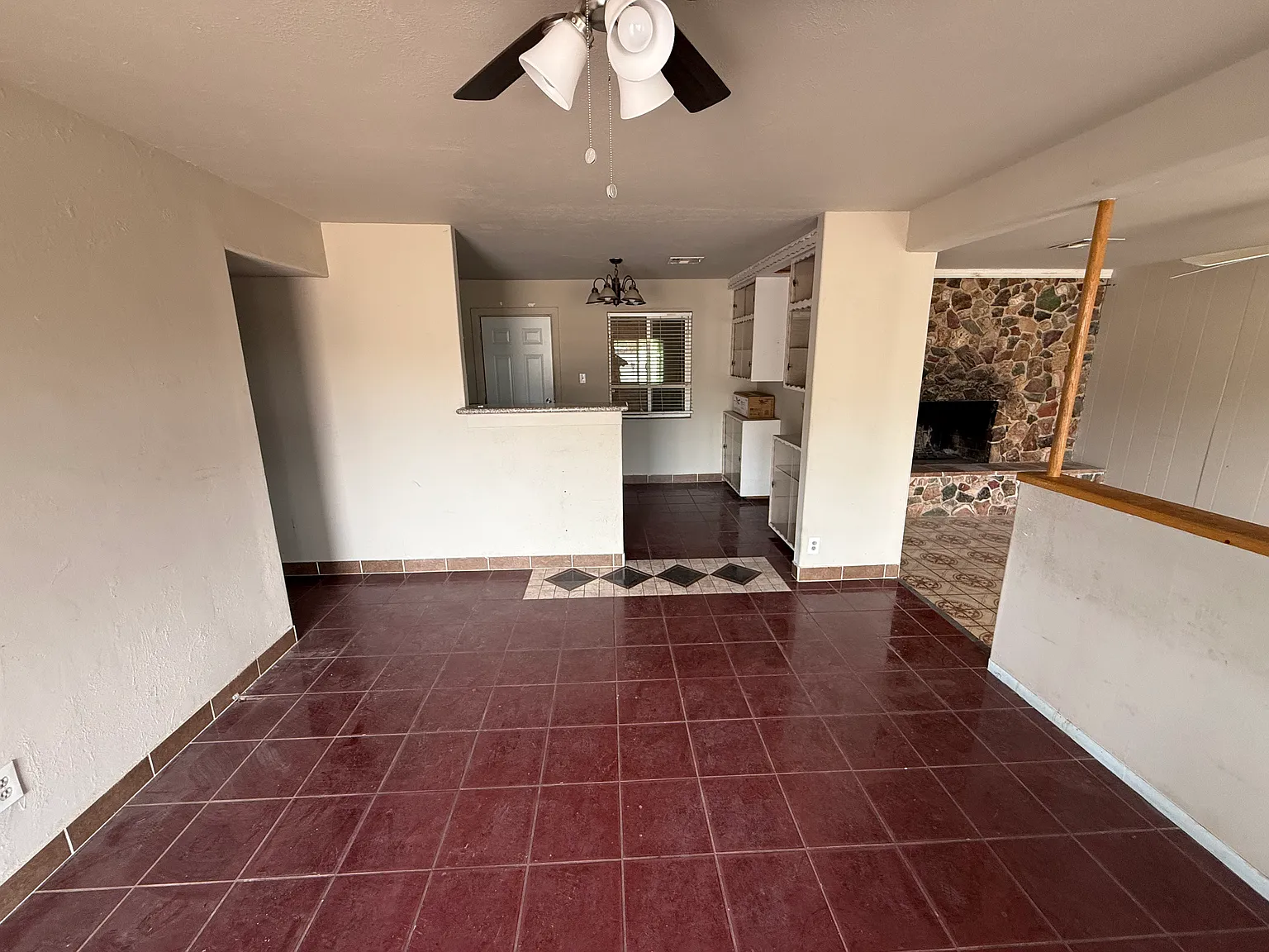 3 bed, 1288 sqft, $1,400 — Photo 4