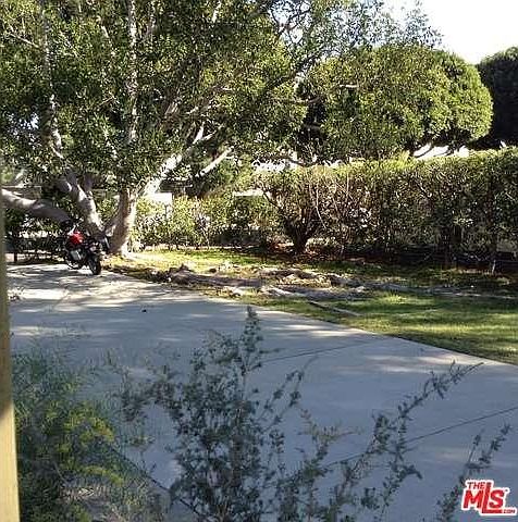 1st image of 2437 Centinela Ave