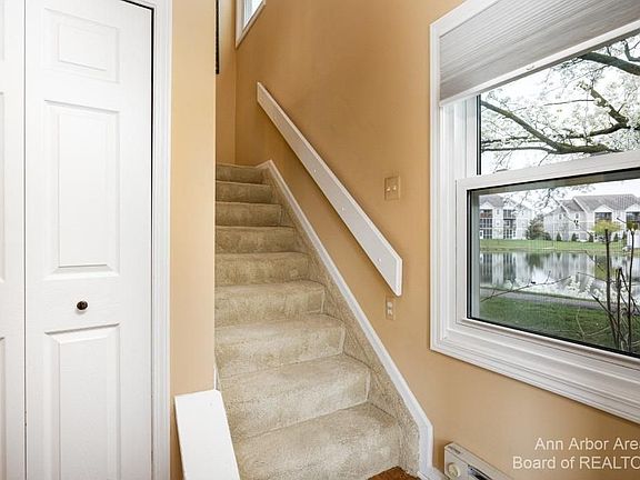 3rd image of 1632 Coburn Dr