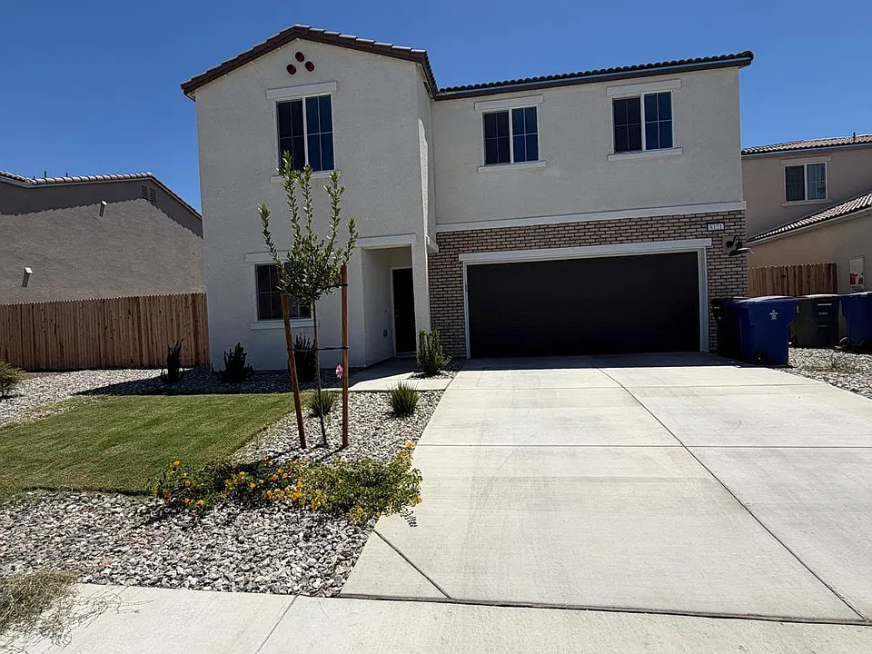 8121 Lismore Castle Dr