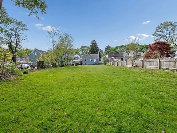 4th image of 24 Falmouth St