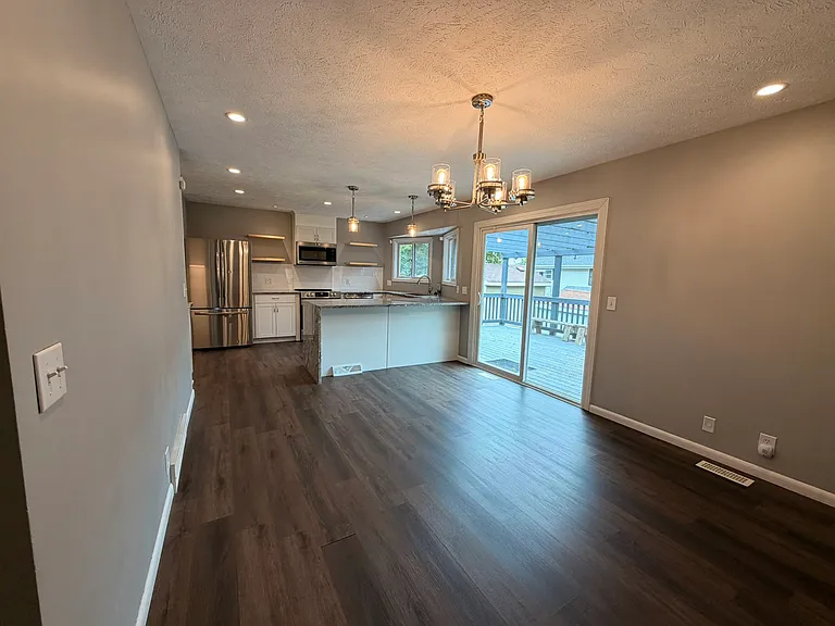 2307 Brighton Dr — Photo 10