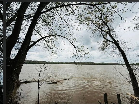 4th image of 5700 River Forest Rd