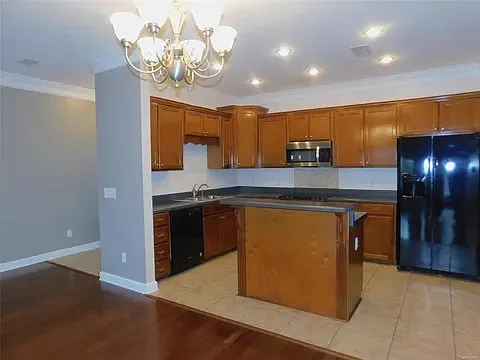 102 Planters Ct — Photo 7