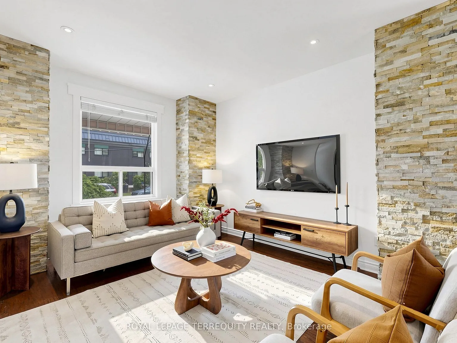 3 bed, $2,900 — Photo 4