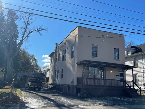 137 Lyceum St, Geneva, NY 14456