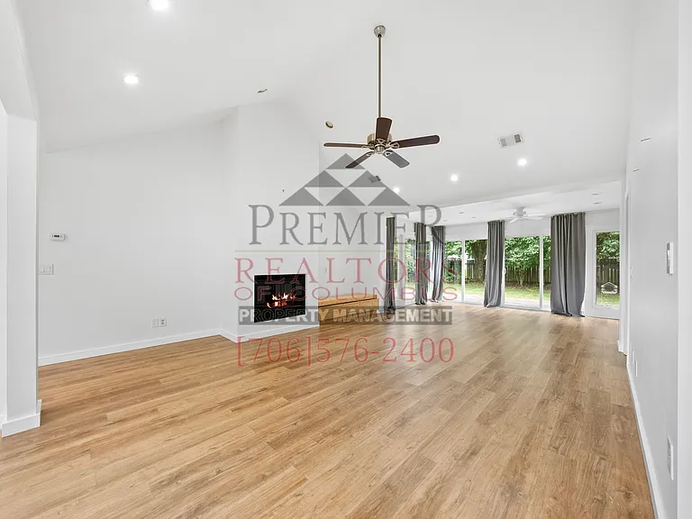 2250 Rock Springs Ct — Photo 8