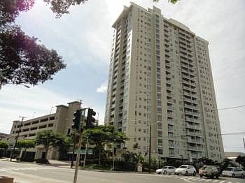 1st image of 215 N King St APT 1904