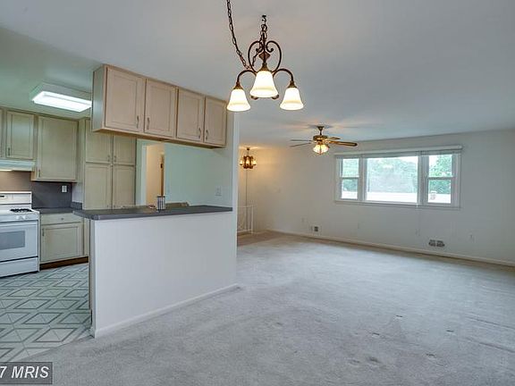 5th image of 8007 Richard Dr