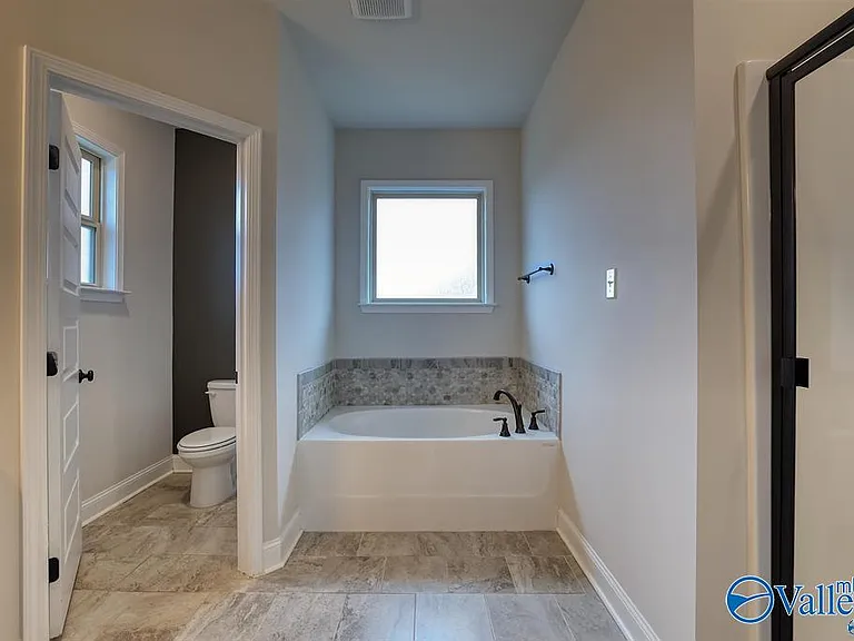 12786 Juniors Dr — Photo 7