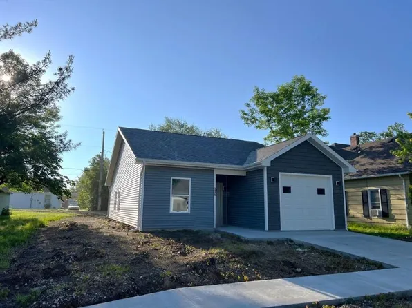 206 Madison St, Macon, MO 63552