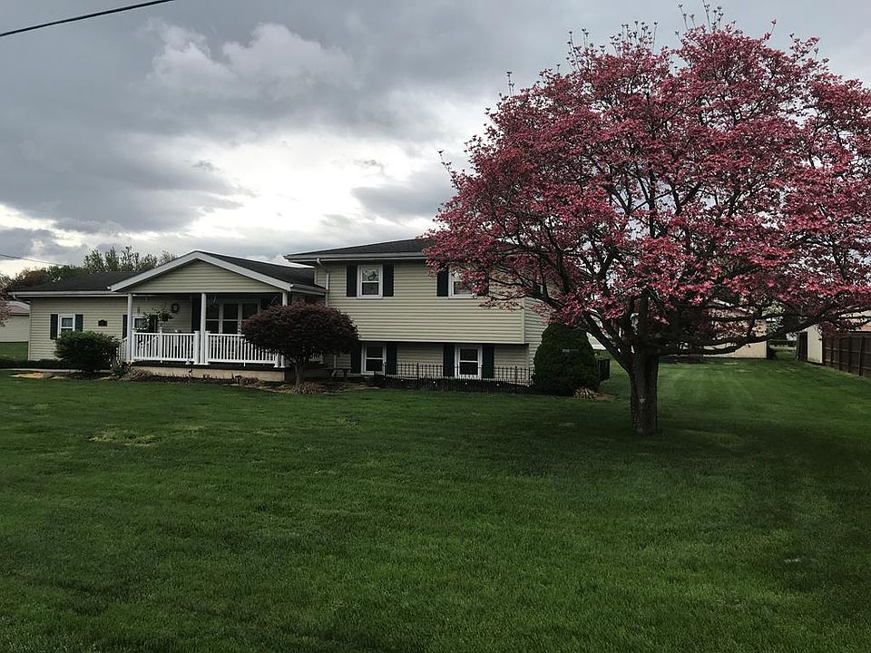 1st image of 74 Meadow Dr