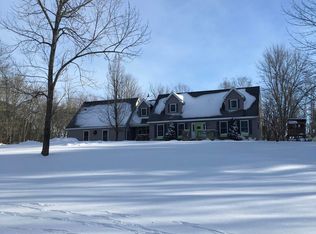 81 Apple Barn Ln, Waldoboro, ME 04572