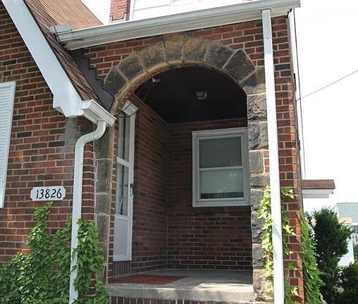 2nd image of 13826 West Ave