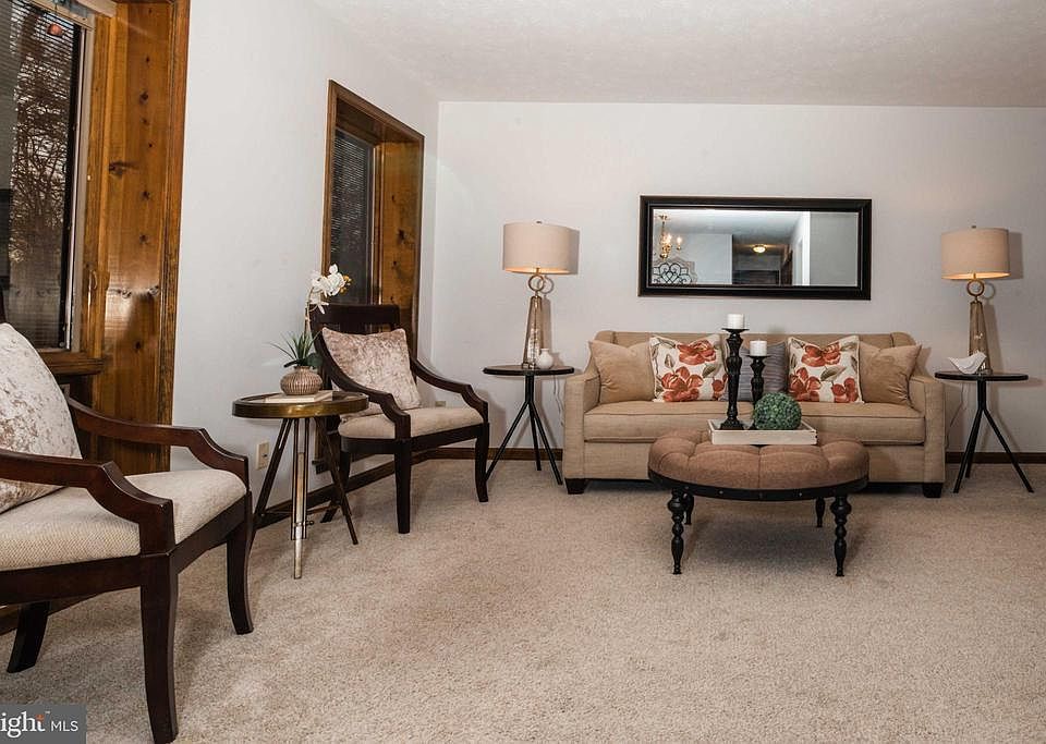 1st image of 23240 Chestnut Oak Ct #8D