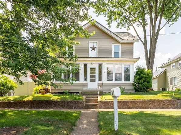 18 Woodward Avenue, Chippewa Falls, WI 54729