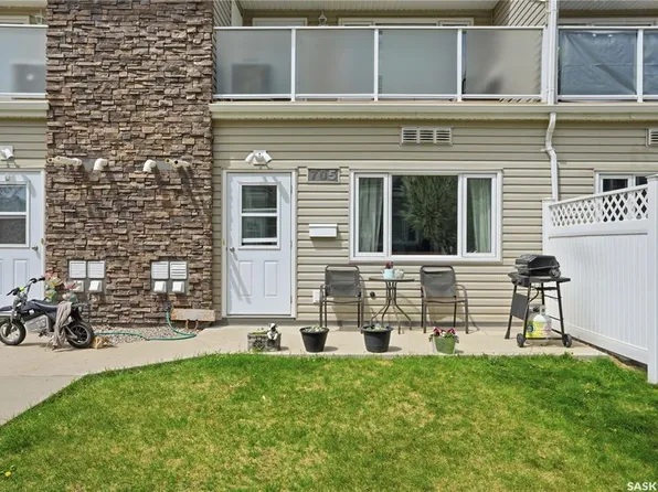 UNIT 705-1022 Hampton CIRCLE, Saskatoon, SK S7R 0K3