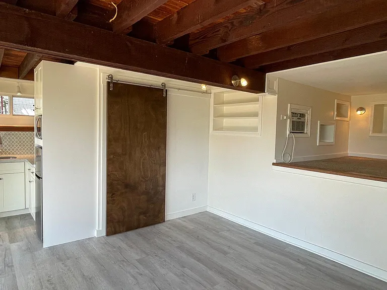 1676 Kamamalu Ave #A — Photo 7