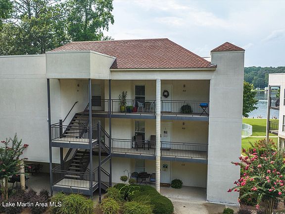 4th image of 100 Bay Point Dr Unit 302