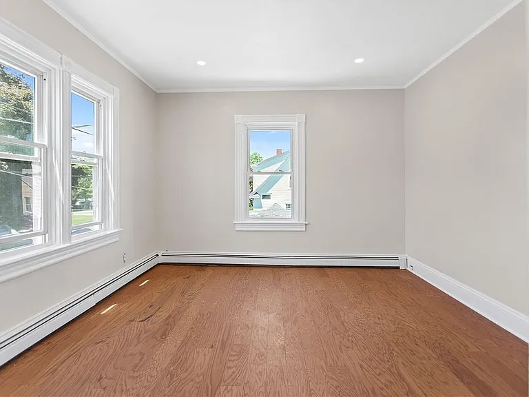 30 Cato Ave #2 — Photo 4