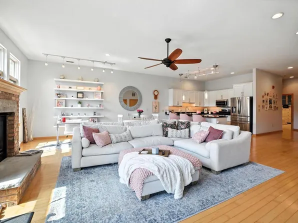 1835 North Commerce STREET #102, Milwaukee, WI 53212