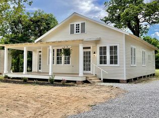 2052 Leglise St, Mansura, LA 71350