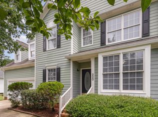 220 Ravenstone Dr, Cary, NC 27518