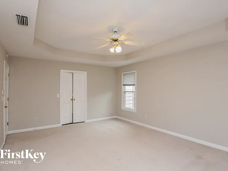 3215 Maple Terrace Dr — Photo 10