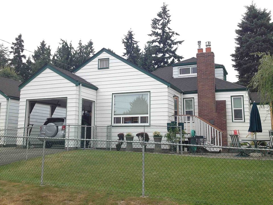 2nd image of 10503 23rd Ave NE