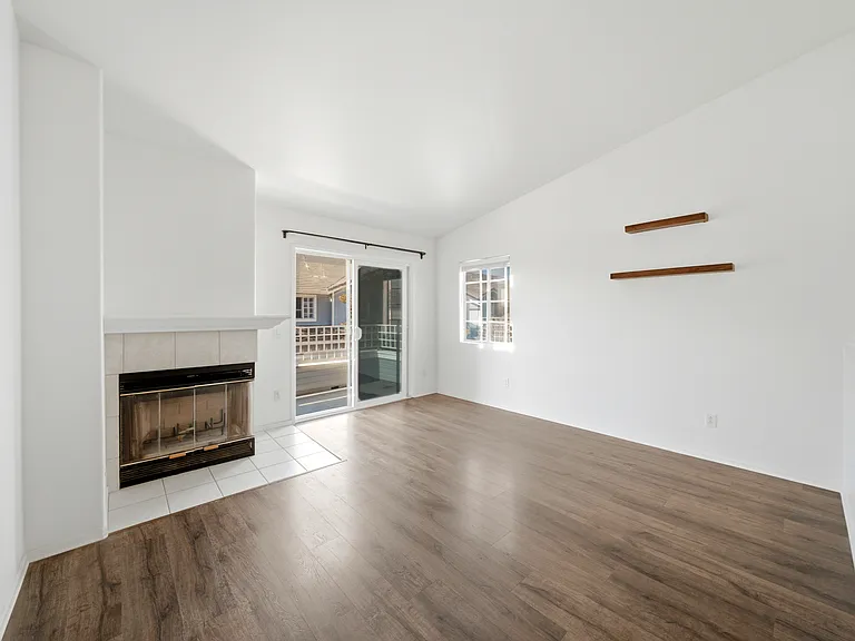 12874 Carriage Heights Way — Photo 6