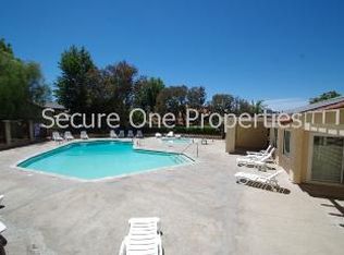 210 Kelly Rd, Thousand Oaks, CA 91320