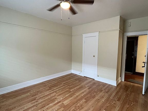 4th image of 245 Linden Ave APT 15