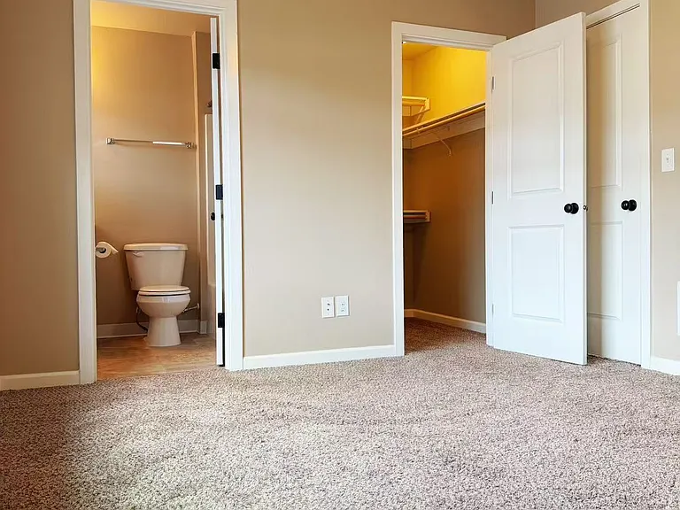 5121 Solberg Dr SW — Photo 10